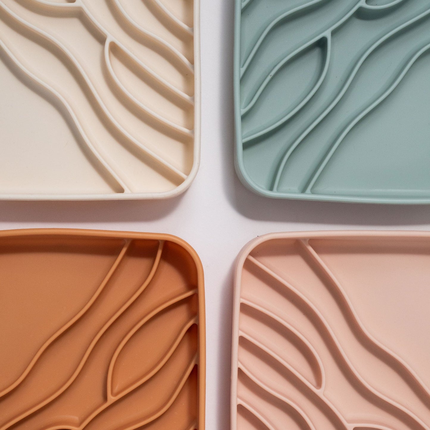 beach slow feeder bowl - nutmeg