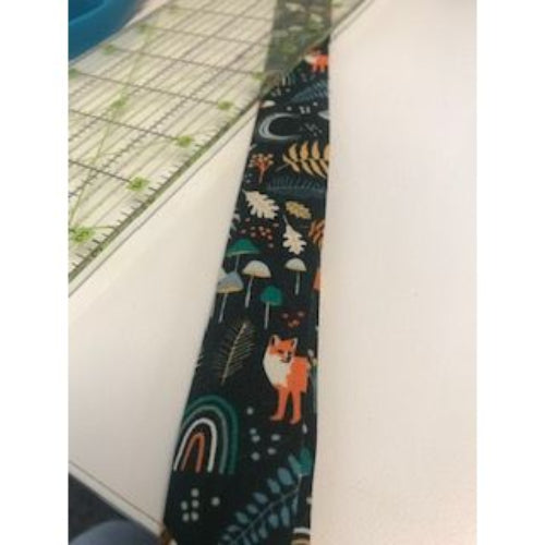 Leash with animal and rainbow print